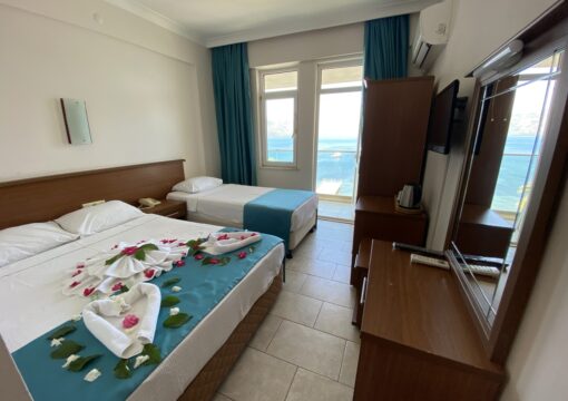 Deniz Manzaralı Oda
